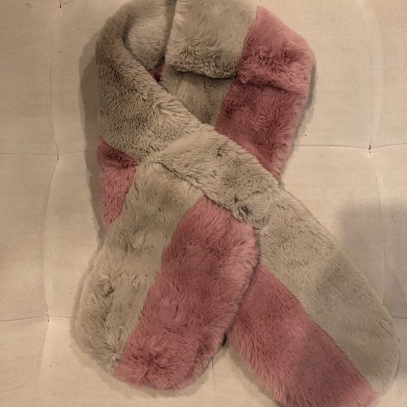 Echo pull through pink/gray colorblock fur stole - Picture 2 of 6